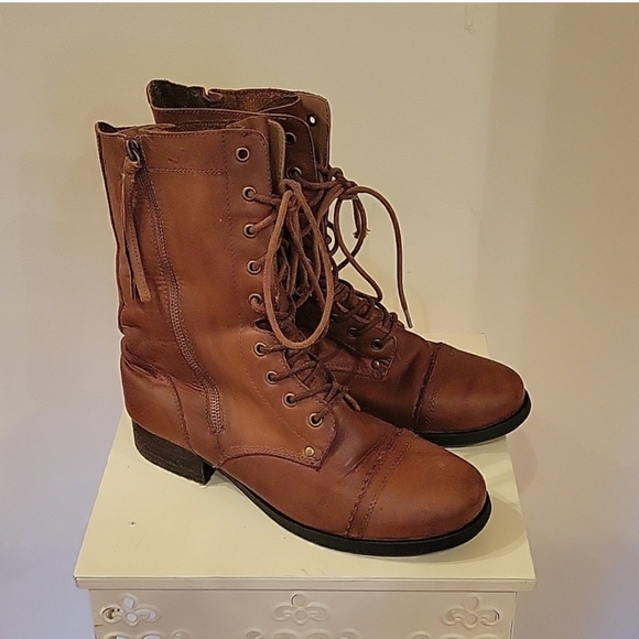 Aldo Shoes - Aldo brown leather lace & zip boots. Size 8.5